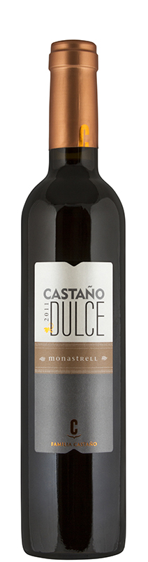 rött sött vin en flaska